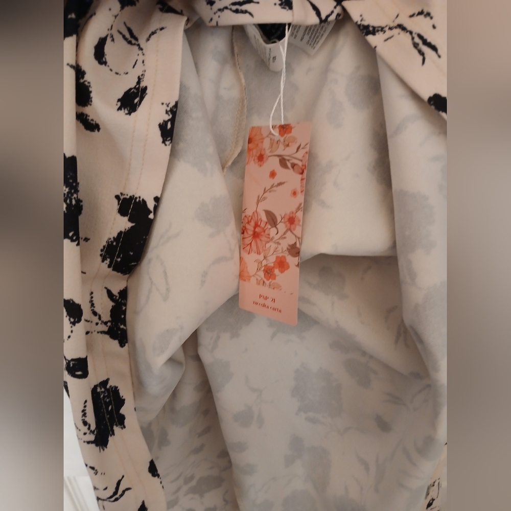 Dress - Picture 6 of 10